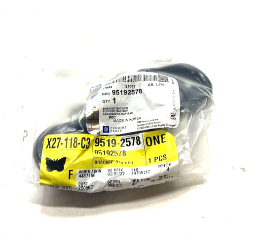 New OEM Genuine GM Vue 2008-2015 Radiator Upper Bracket 95192578