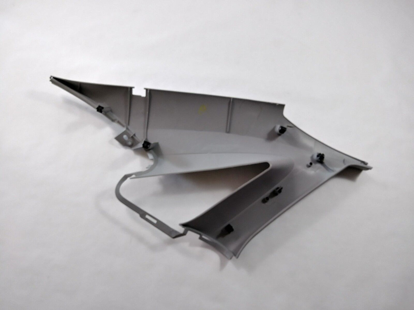 New OEM Ford Focus Interior Roof Trim C Pillar Passenger Side 04 1M5Z5452018ABA