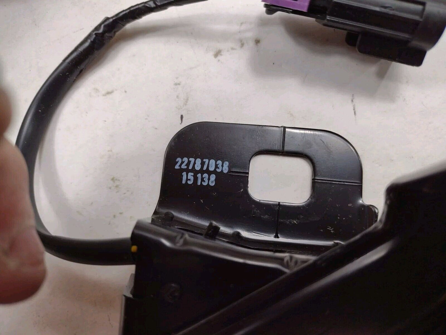 Genuine OEM GM Chevrolet Camaro Hood Latch 2012-2015 22787038