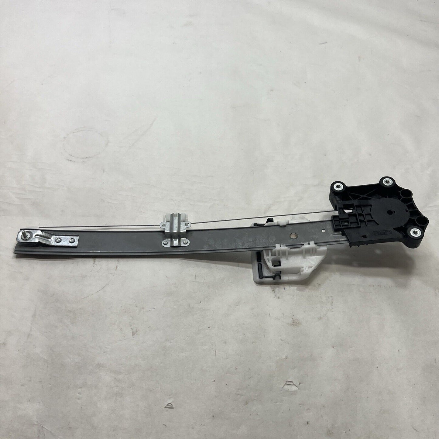 New OEM Genuine Ford Right Passenger Side Window Regulator Motorcraft WLR279