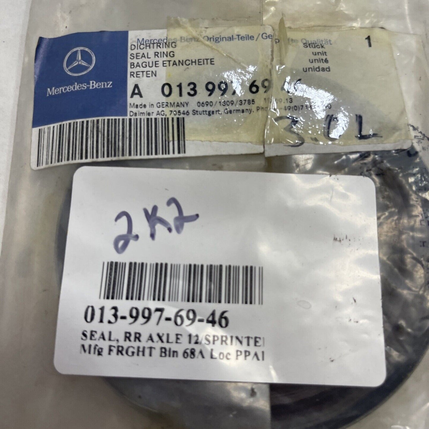 New OEM Gn Rear Wheel Hub Inside Sealing Ring Genuine Mercedes 741 - A0139976946