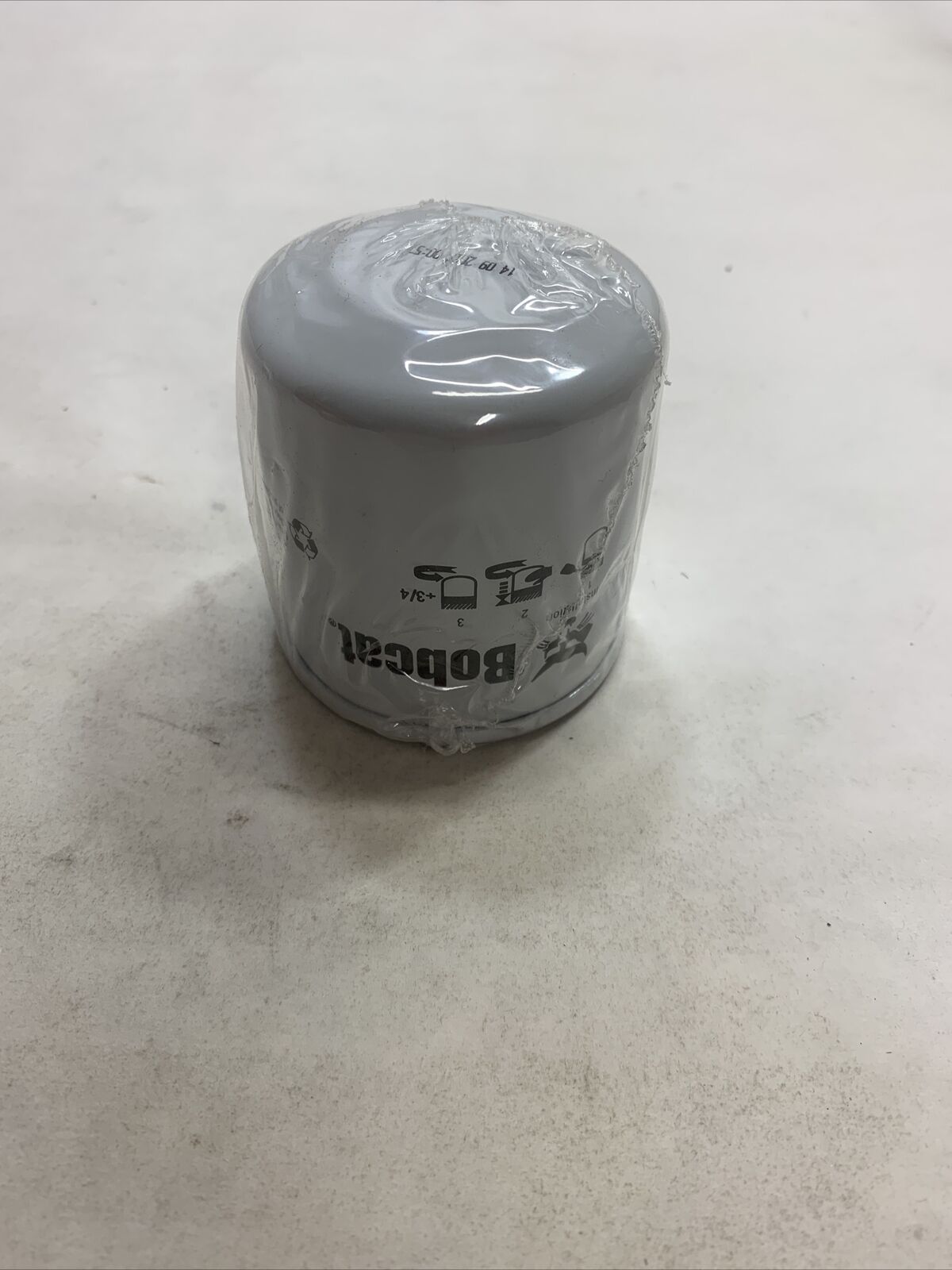 New OEM Bobcat Filter BobCat X6 671 057