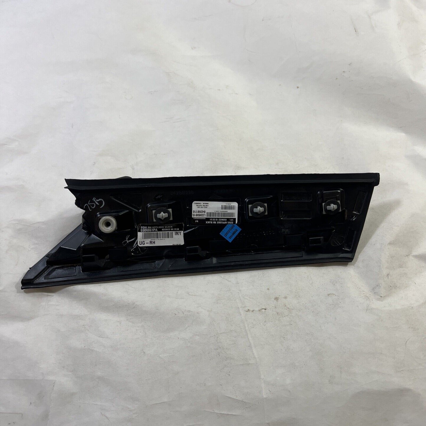 Genuine OEM GM Terrain Right Passenger Side Applique 2018-2024 84268116