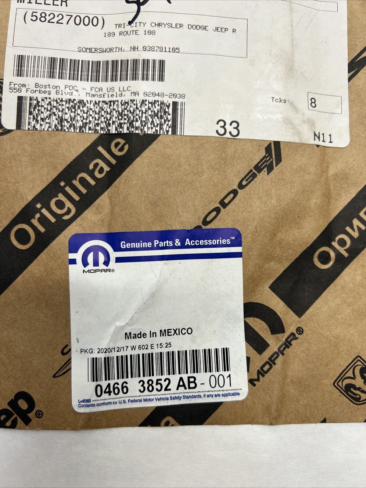 New OEM Genuine Mopar Town & Country 1998-2011 Intake Manifold Gasket 4663852AB