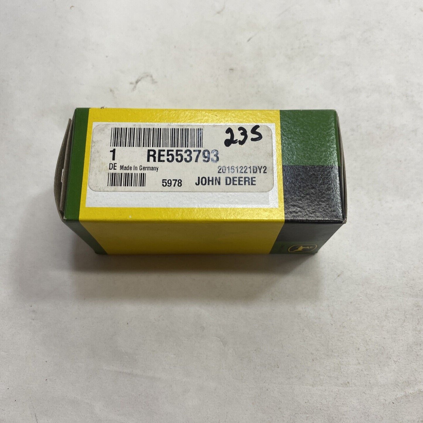 New OEM John Deere Fuel Injector GENUINE RE553793
