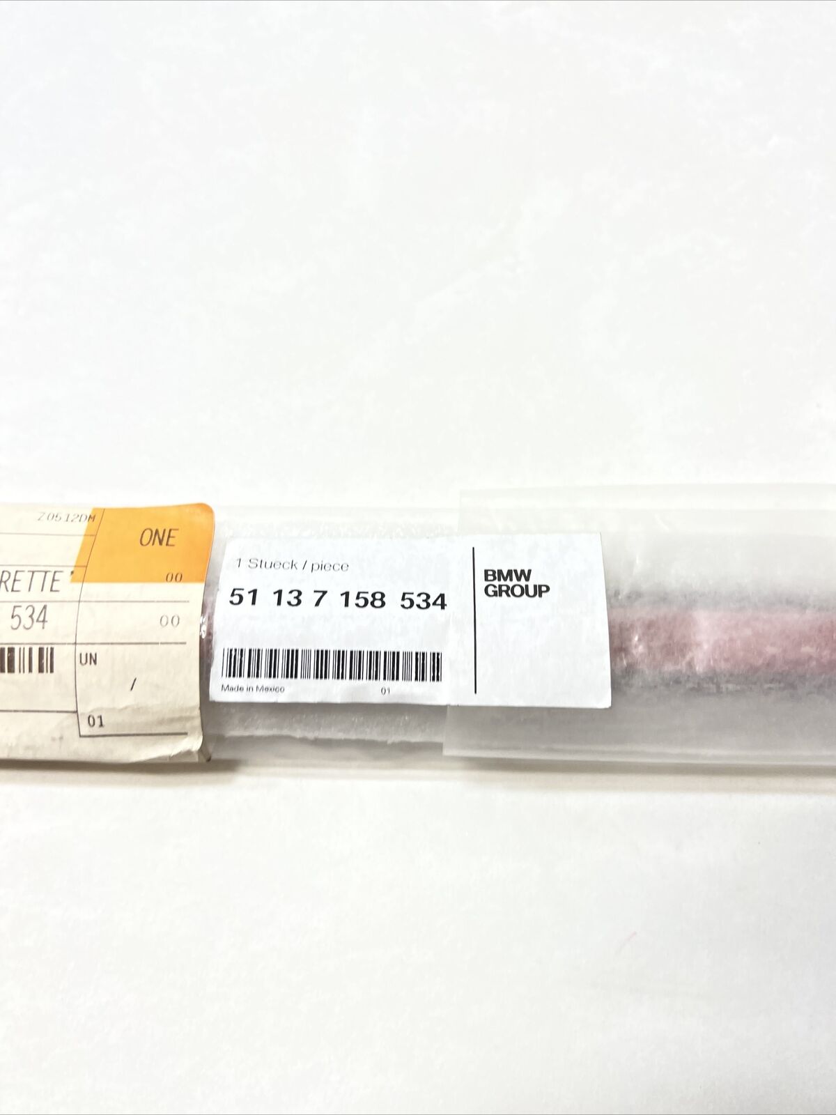 New OEM BMW X5 E70 FRONT RIGHT DOOR MOLDING 7158534 51137158534 GENUINE