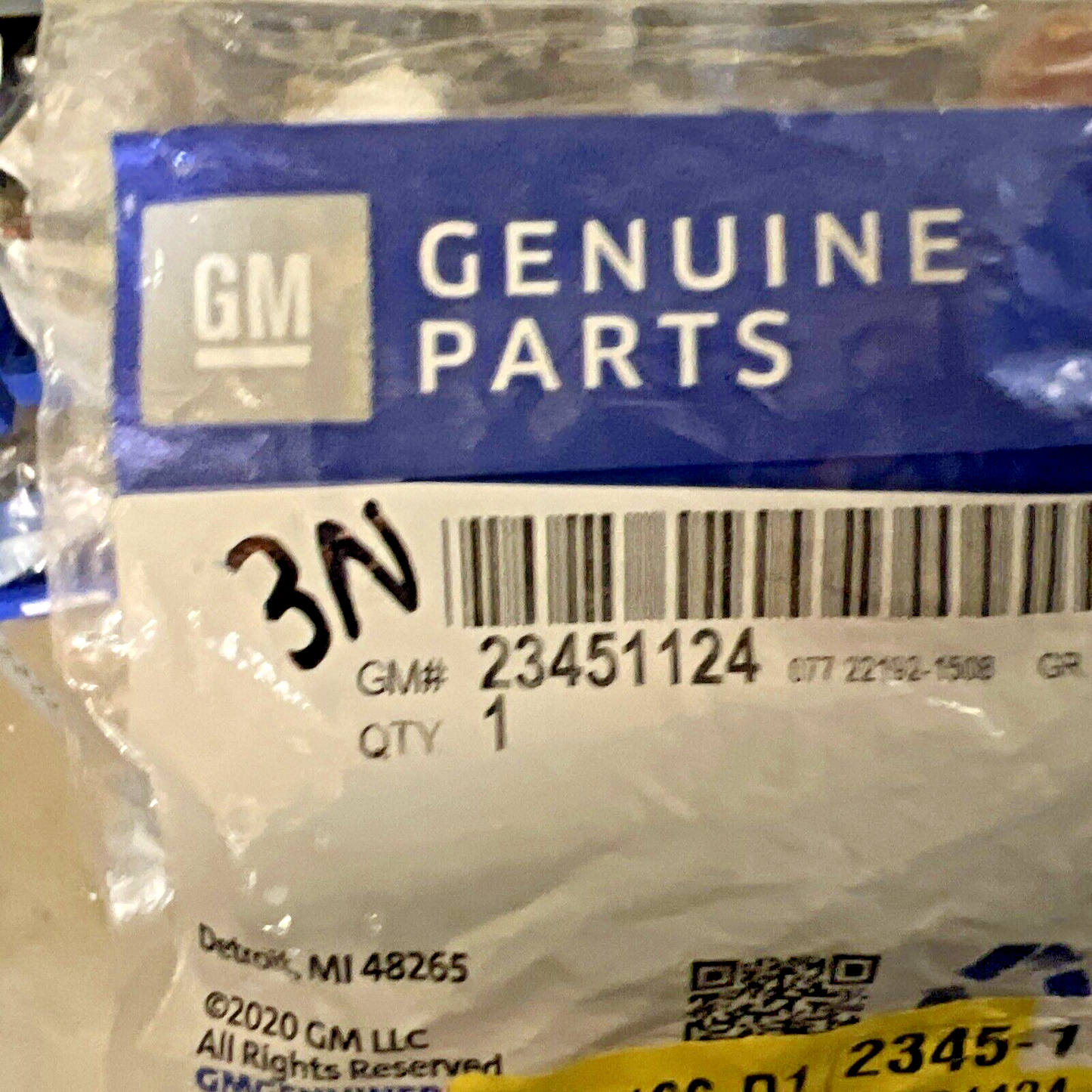 Genuine OEM GM Malibu Rear Left Door Armrest Pull Cup Bolt Cap 16-23 23451124