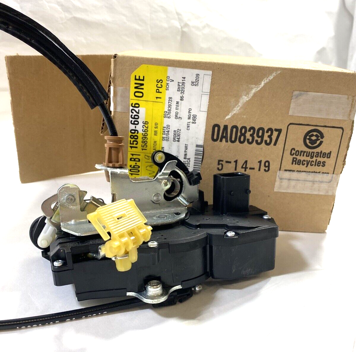 Genuine OEM GM ACDelco Rear Left Driver Side Door Latch with Actuator 15896626