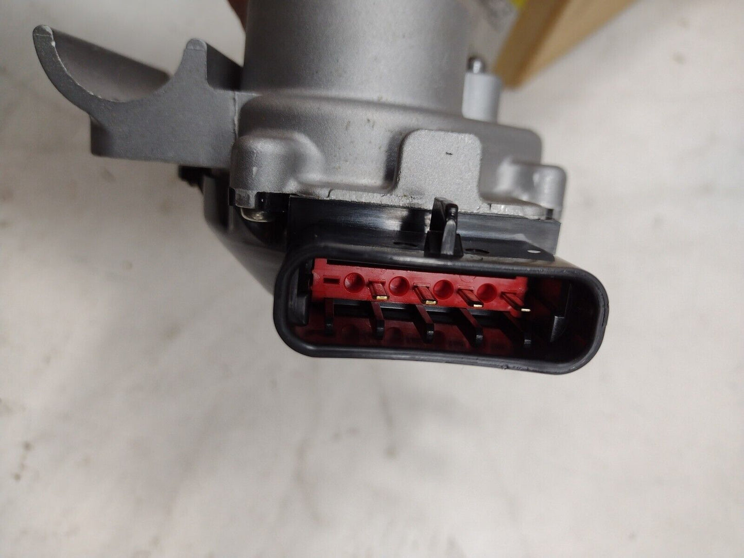 Genuine OEM GM Chevrolet Malibu Wiper Motor 2009-2012 20907861