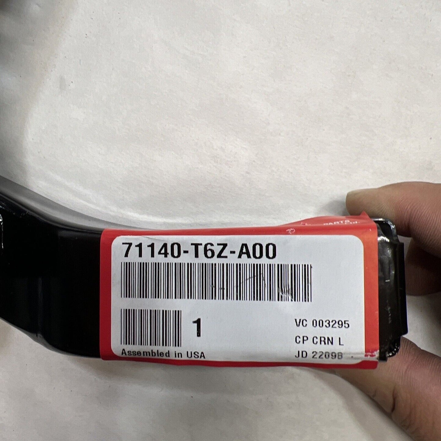 New OEM Genuine Honda CR-V 2020-2021 Left Front Garnish 71185TLAA60