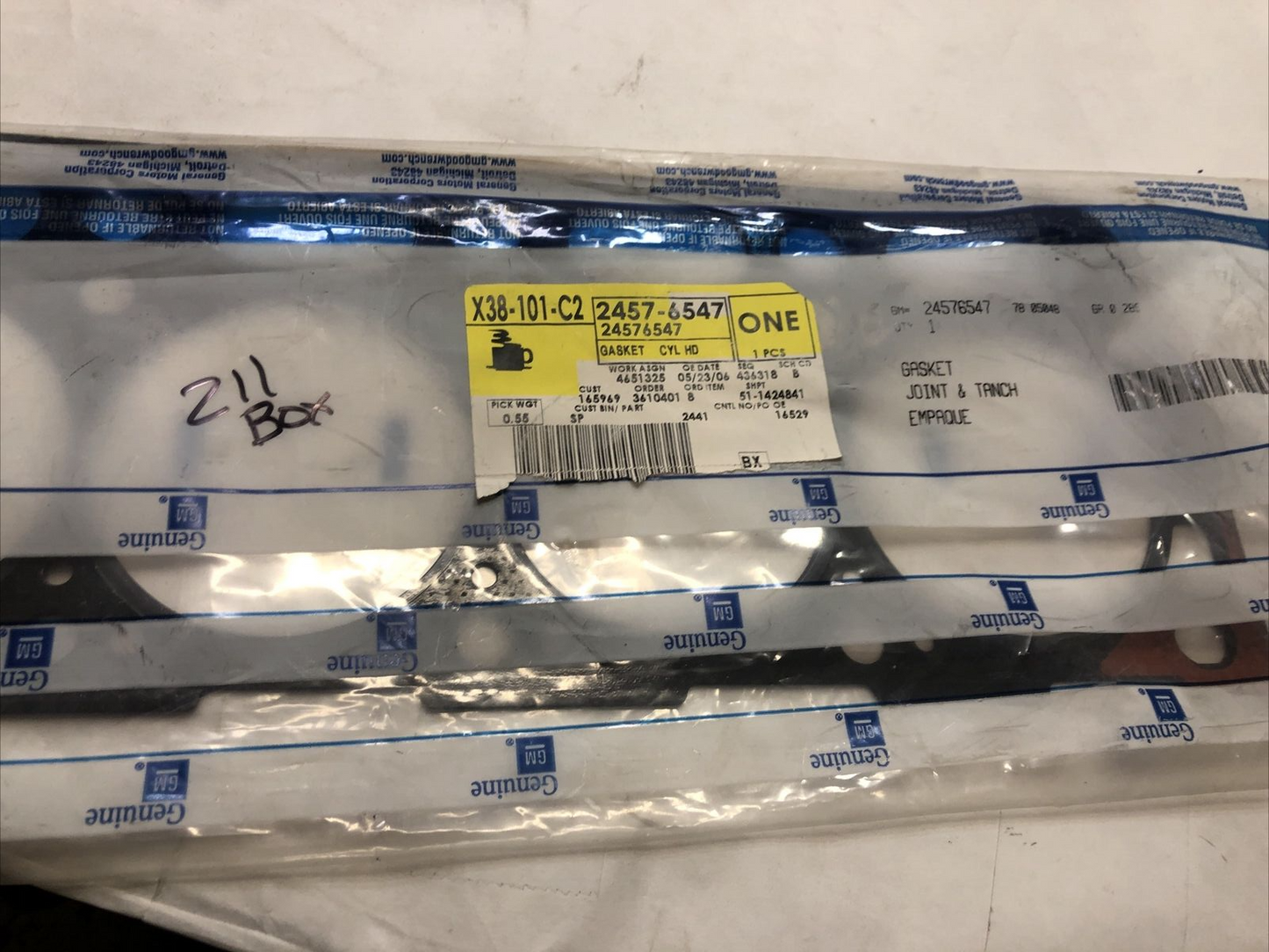 New OEM Genuine GM Engine Cylinder Head Gasket 24576547