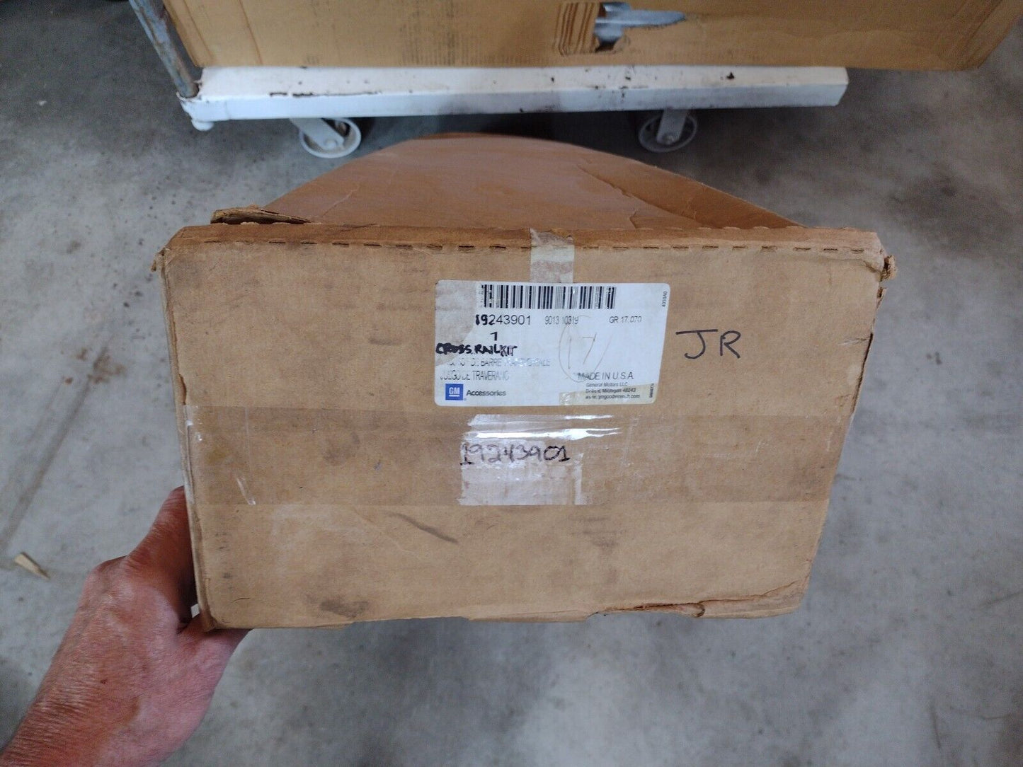 Genuine OEM GM Chevy Traverse Rail Luggage Carrier 2009-2015 19243901