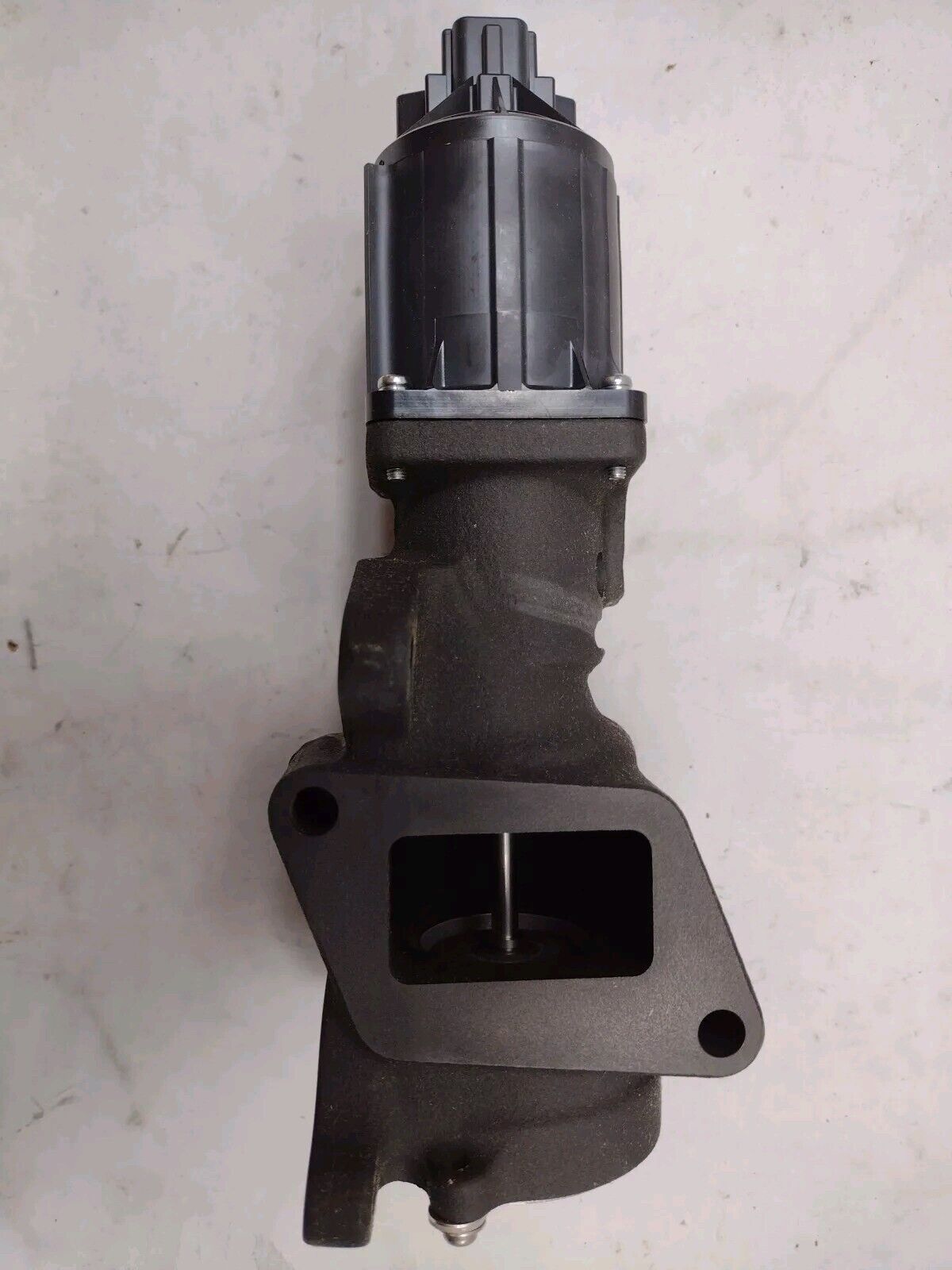 Genuine OEM GM Chevy Silverado 2500 HD Exhaust Recirculation 2006-2010 98025695