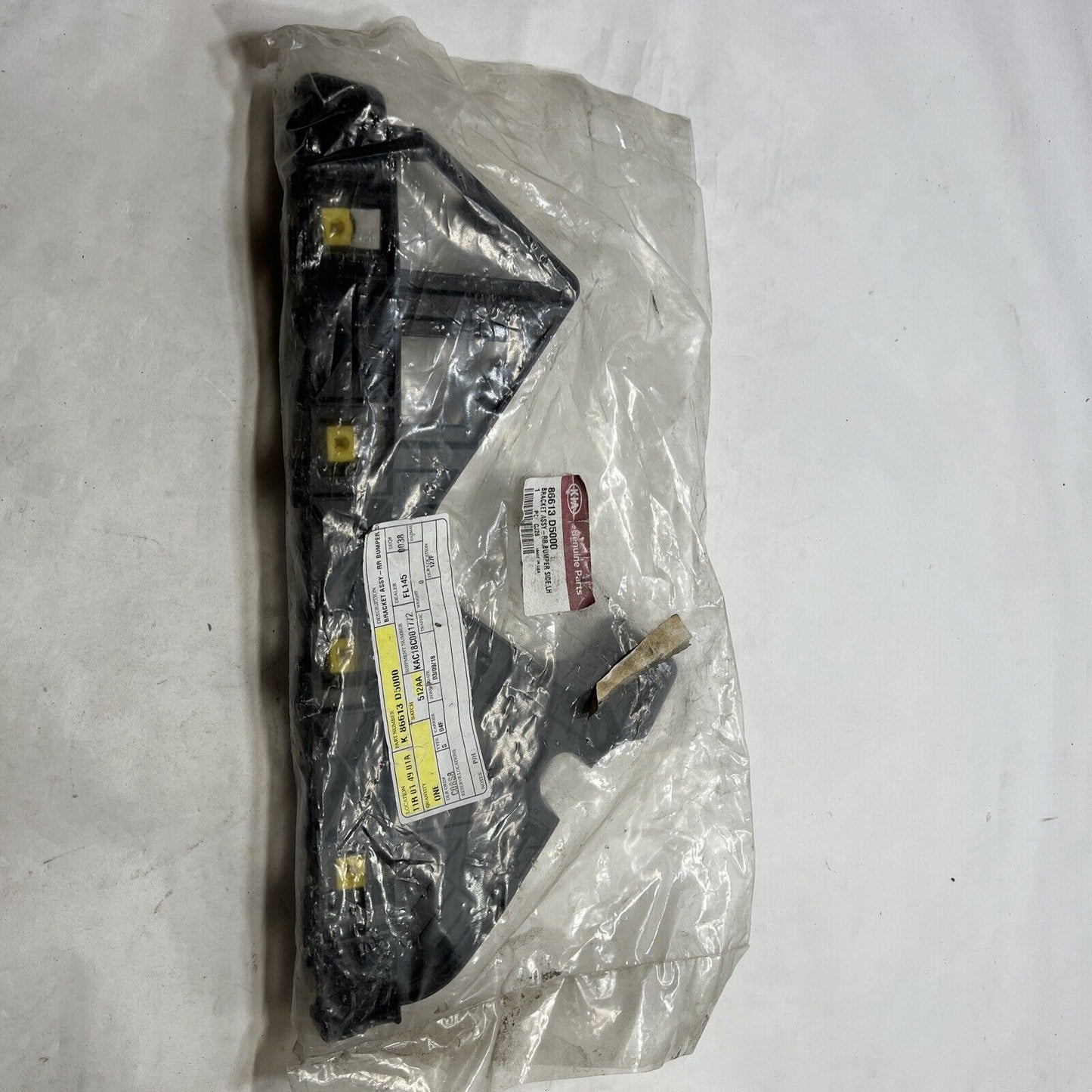 New OEM Genuine Kia Optima 2016-2020 Left Driver Side Bracket 86613D5000