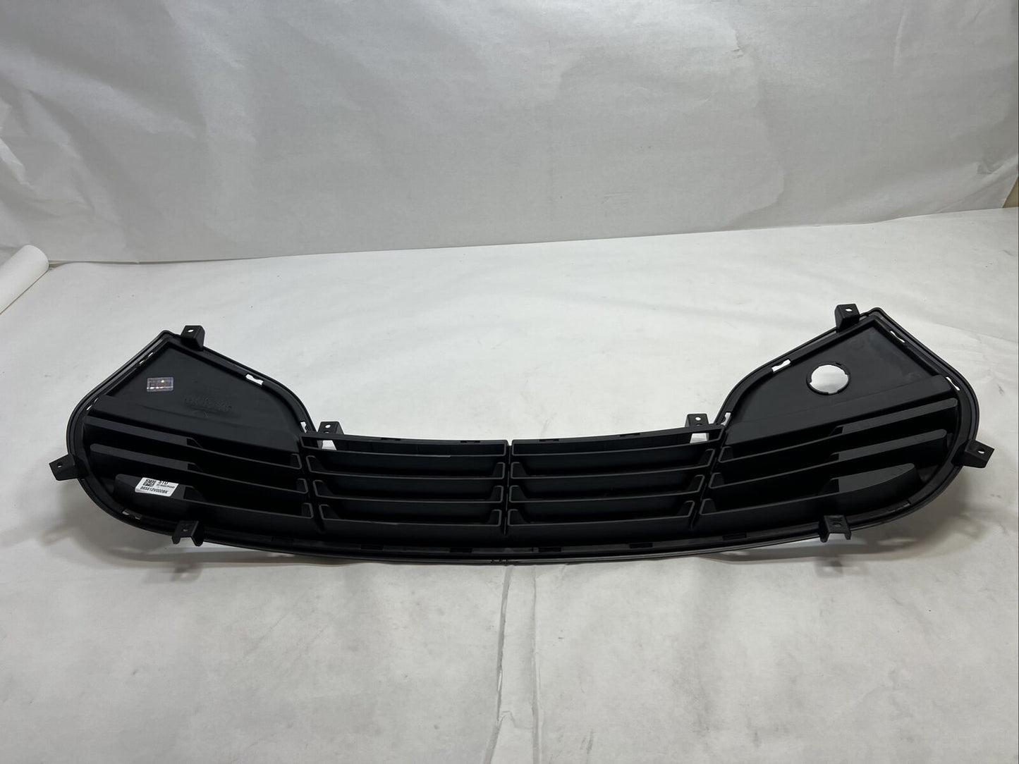 New OEM Genuine Kia Front Grill Bumper 865602V000