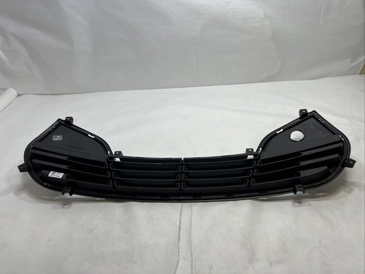 New OEM Genuine Kia Front Grill Bumper 865602V000