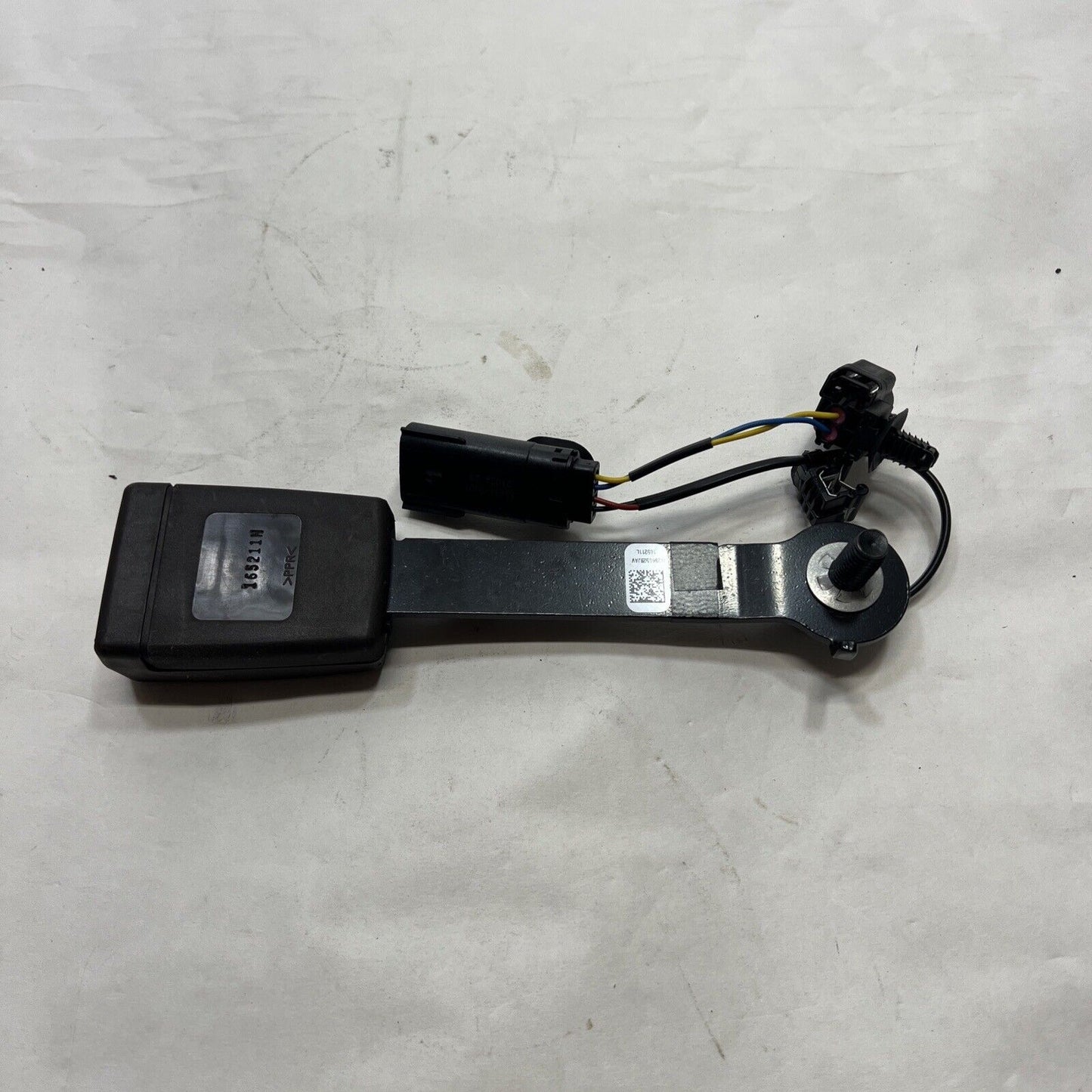 New OEM Genuine Ford F-150 2021-2023 Outer Buckle ML3Z1660044AA