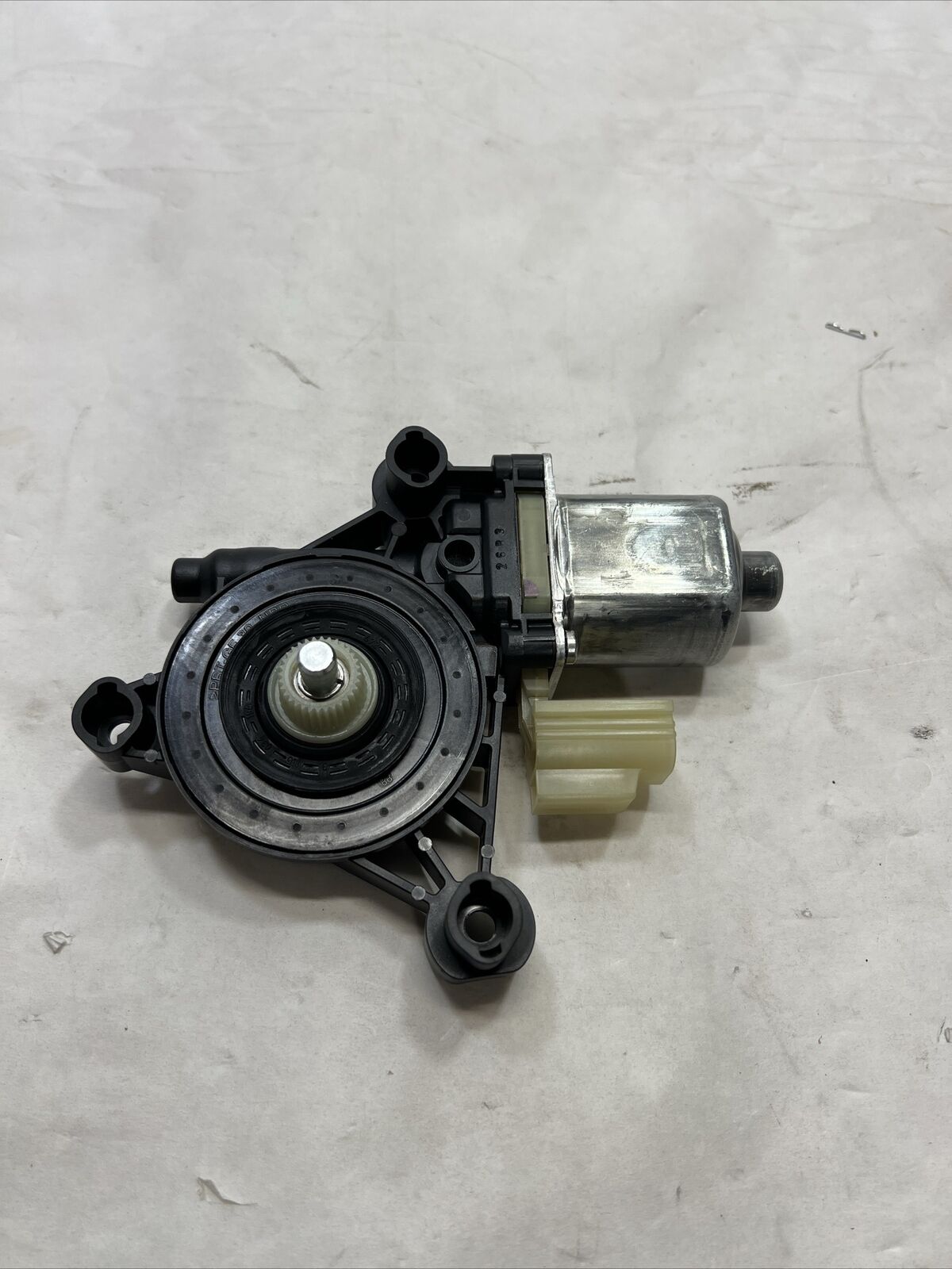 New OEM Genuine Ford Escape  2020-2023 Left Window Motor Motorcraft WLM370