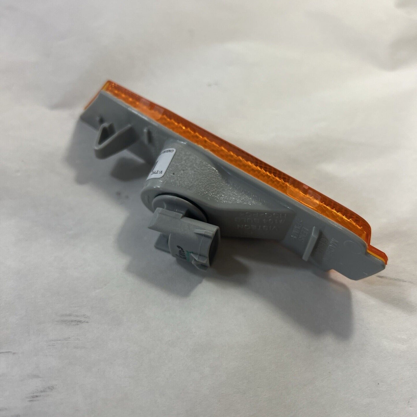 Genuine OEM GM Chevrolet Camaro Front Passenger Side Marker Light Lamp 92246244