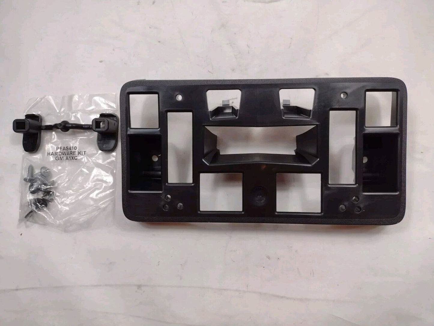 GM Genuine Parts 84618405 License Plate Bracket