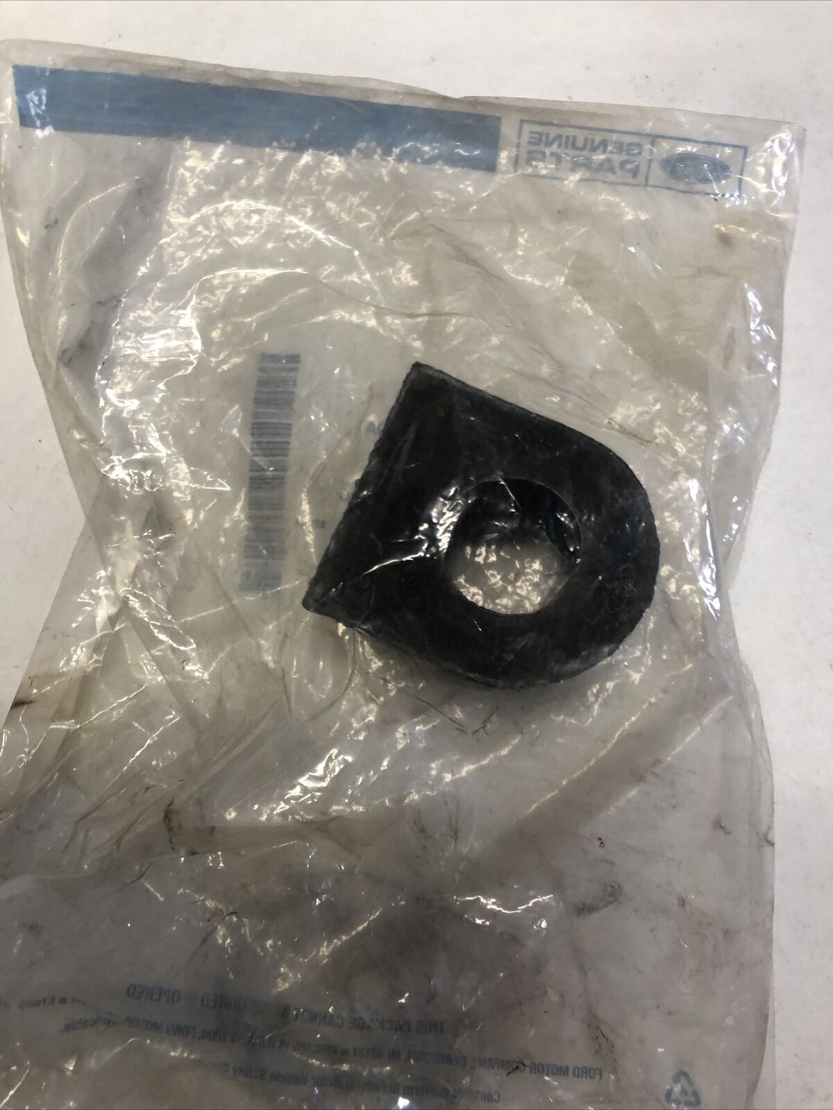 New OEM Genuine Ford Crown Victoria 2003-2011 Stabilizer Bar Bushing 4w1z5493da