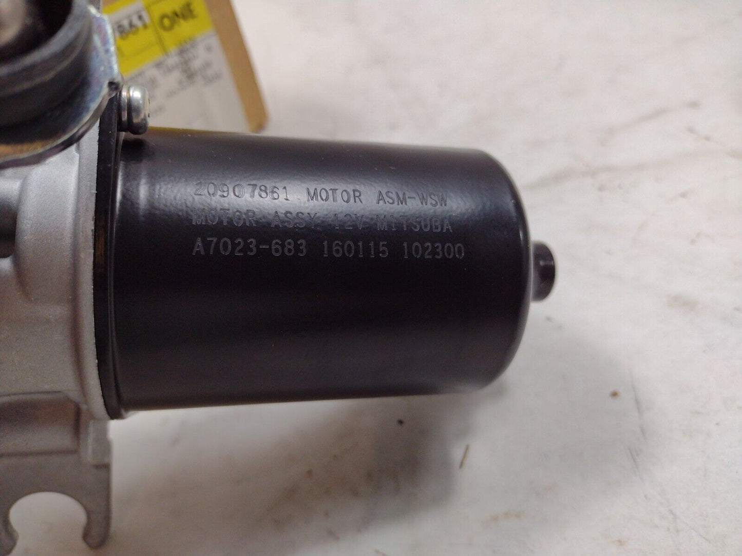 Genuine OEM GM Chevrolet Malibu Wiper Motor 2009-2012 20907861