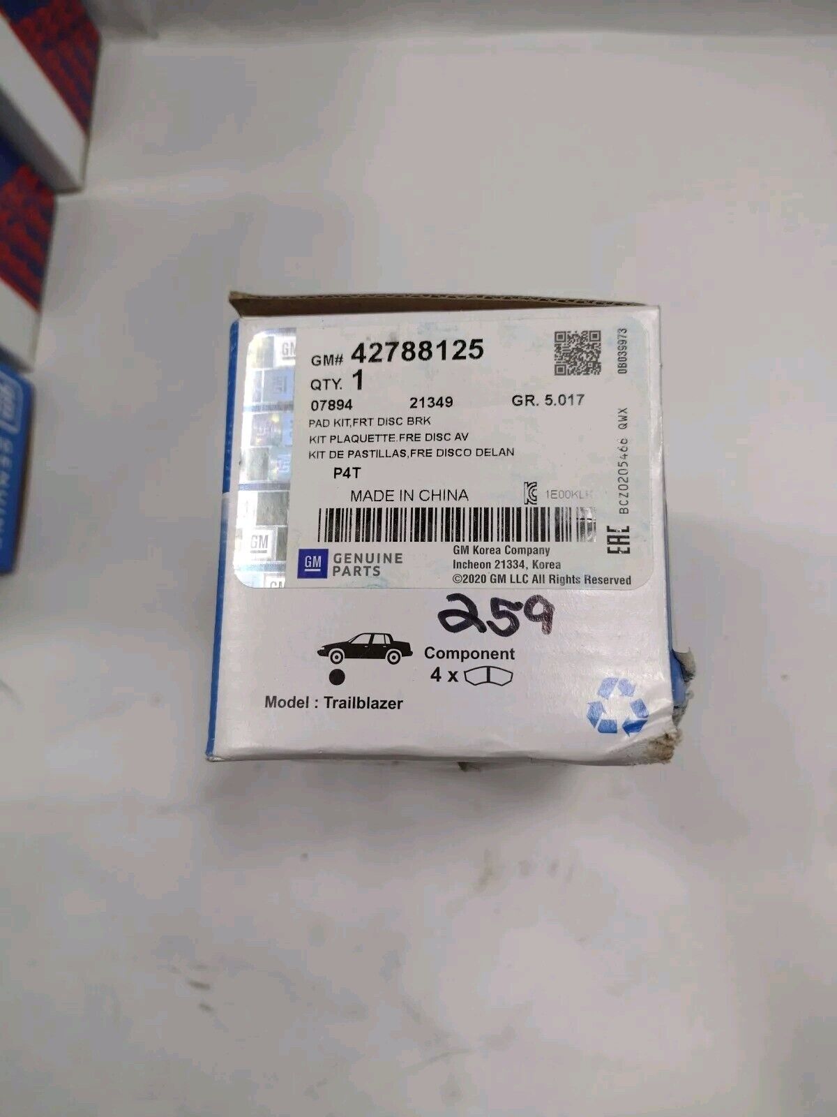 Genuine OEM GM Front Disc Brake Pad Set 42788125