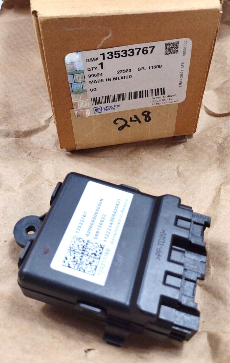 Genuine OEM GM Chevrolet Equinox Module 2018-2021 13533767