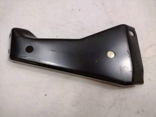 New GM 15548458 Rear Bumper Bracket 1988-99 Chevrolet GMC C/K Truck