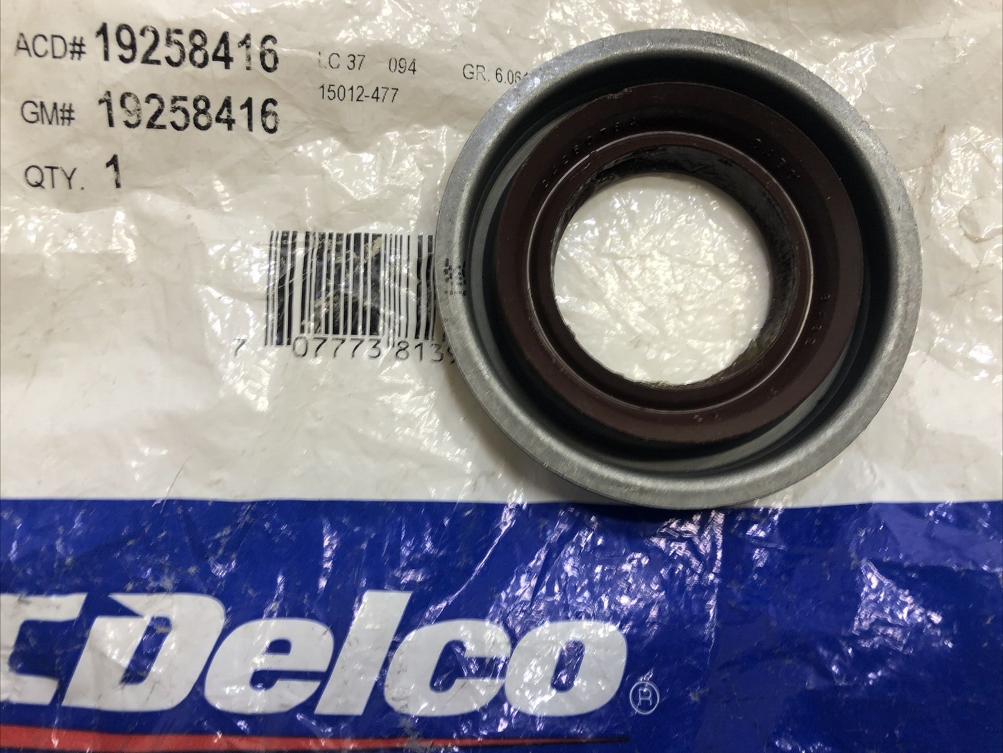 New OEM Genuine GM ACDelco Chevrolet 10-20 Auto Trans FWD Shaft Seal 19258416