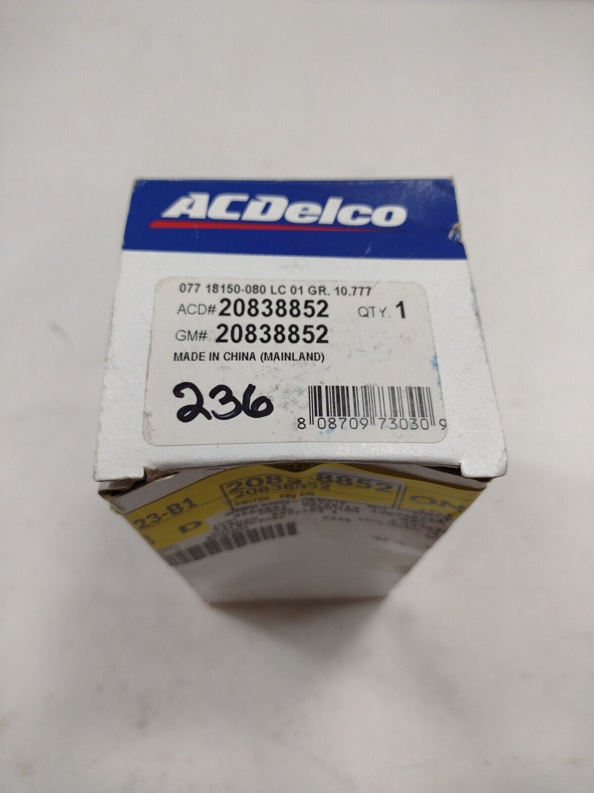 GM Genuine Parts 20838852 Door Window Switch