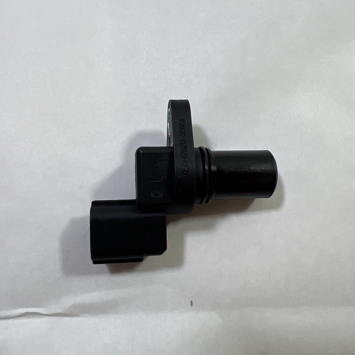 Genuine OEM Hyundai Azera Input Speed Sensor Assembly 2005-2010 4262039051