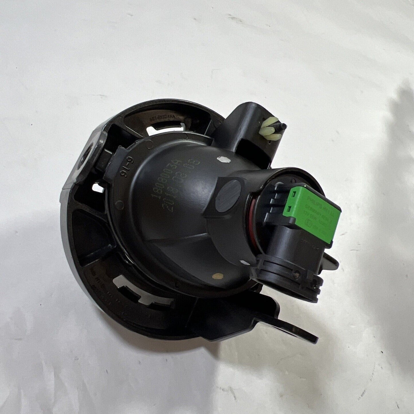 Genuine OEM Mopar 500 Front Fog Lamp Light 2012-2019 68144162AA