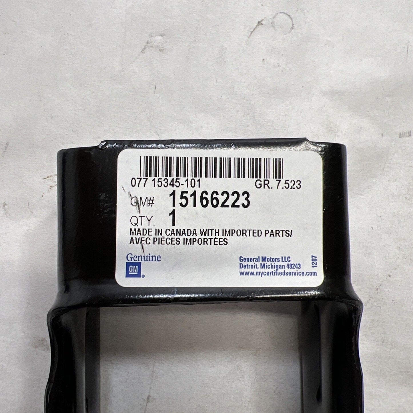 Genuine OEM GM Colorado Rear Spring Shackle 2004-2012 15166223