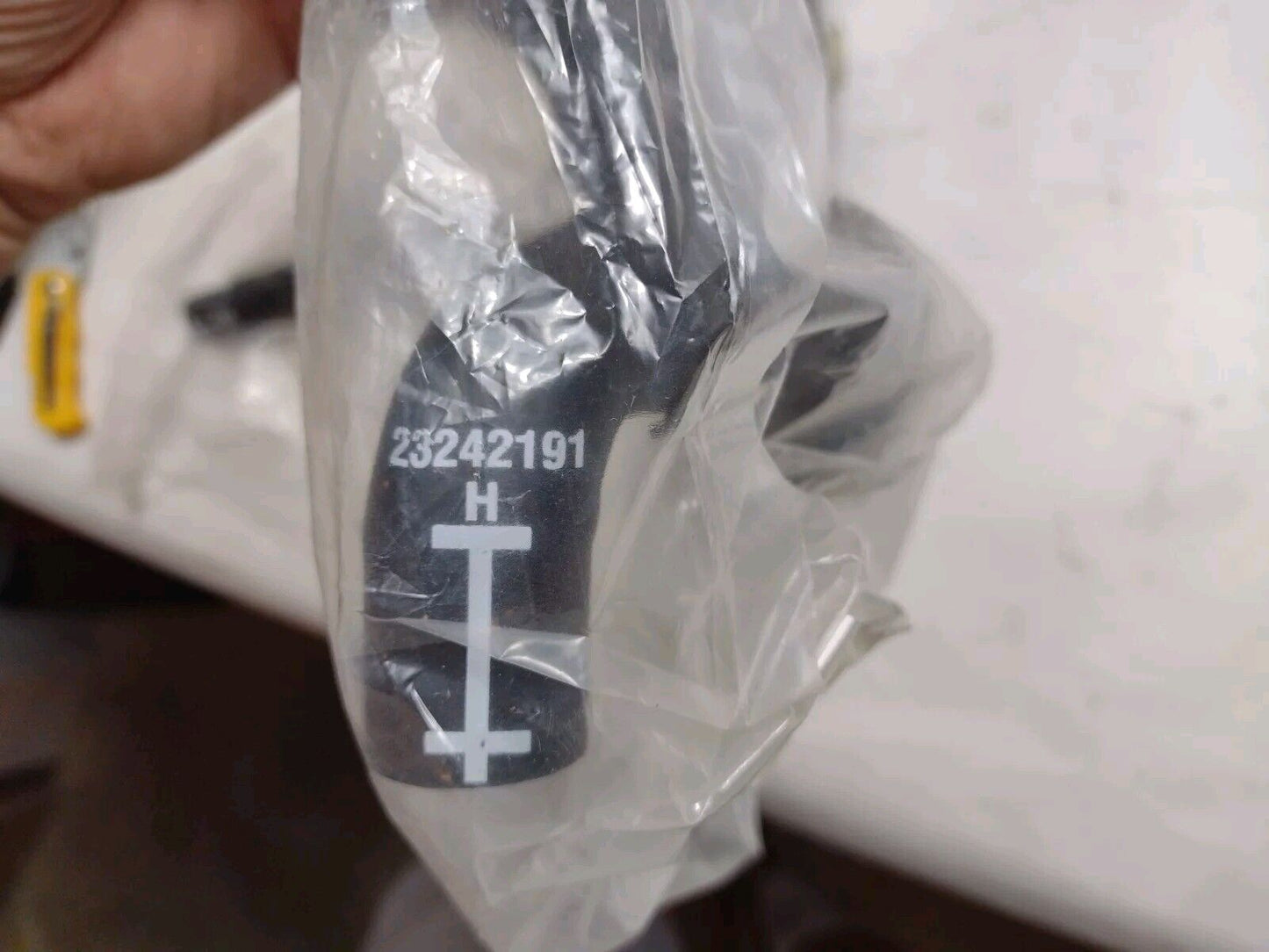 NEW Genuine OEM GM Heater Water Auxiliary Pump Inlet Hose 23242191