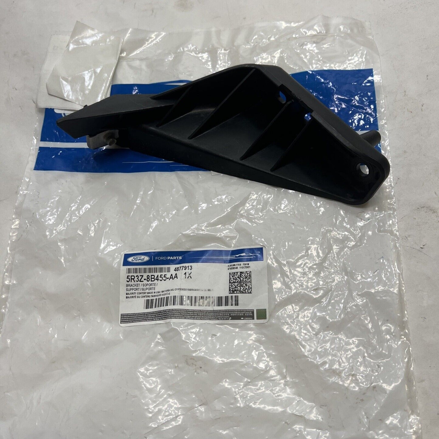 New OEM Genuine Ford Right Passenger Side Radiator Grille Support 5R3Z8B455A