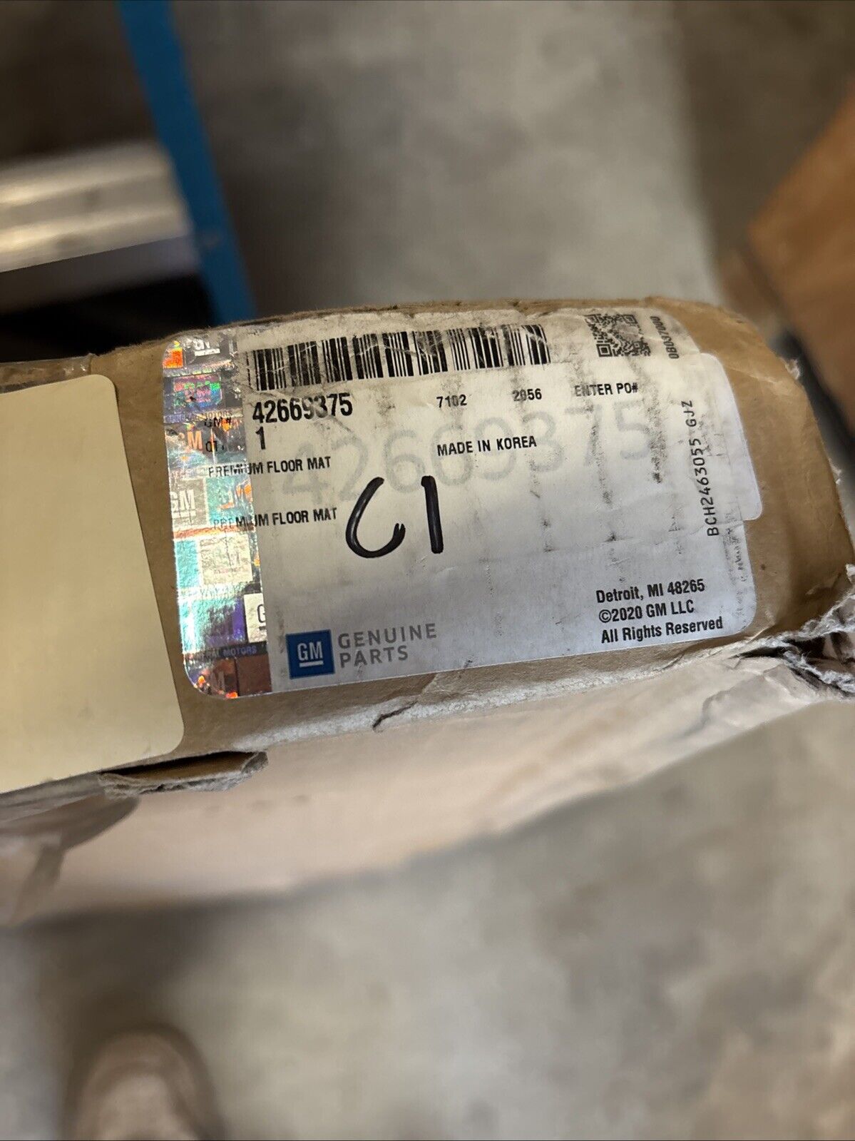 Genuine OEM GM Chevy Trailblazer 4 Carpet Floor 2022-2024 42669375