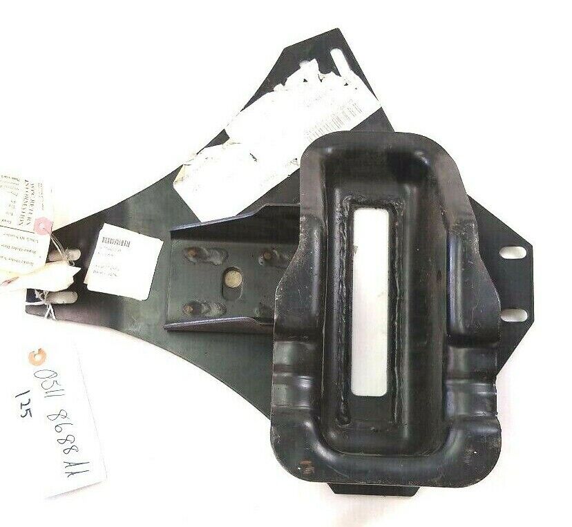 New OEM Dodge Sprinter Bracket Front Passenger Side New 2003-2006  05118688AA
