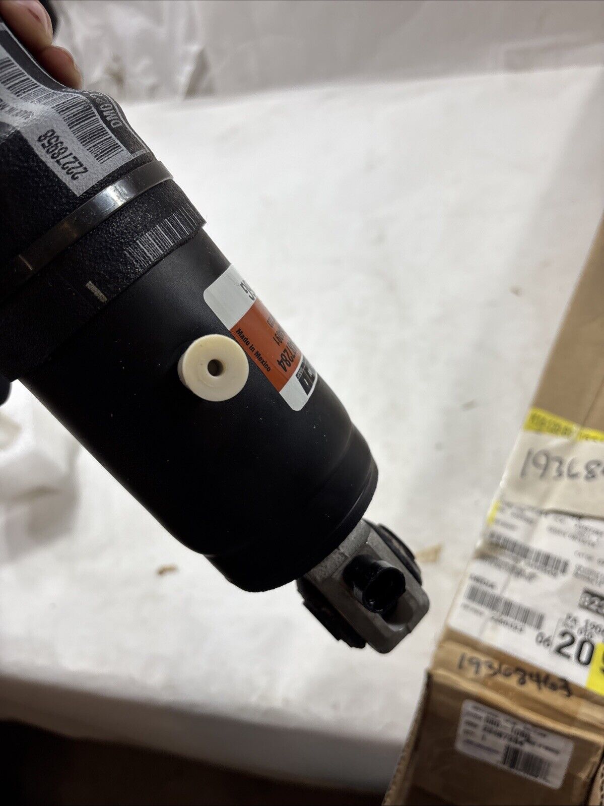 Genuine OEM GM Yukon XL Rear Suspension Components-Shock 2007-2014 19368463