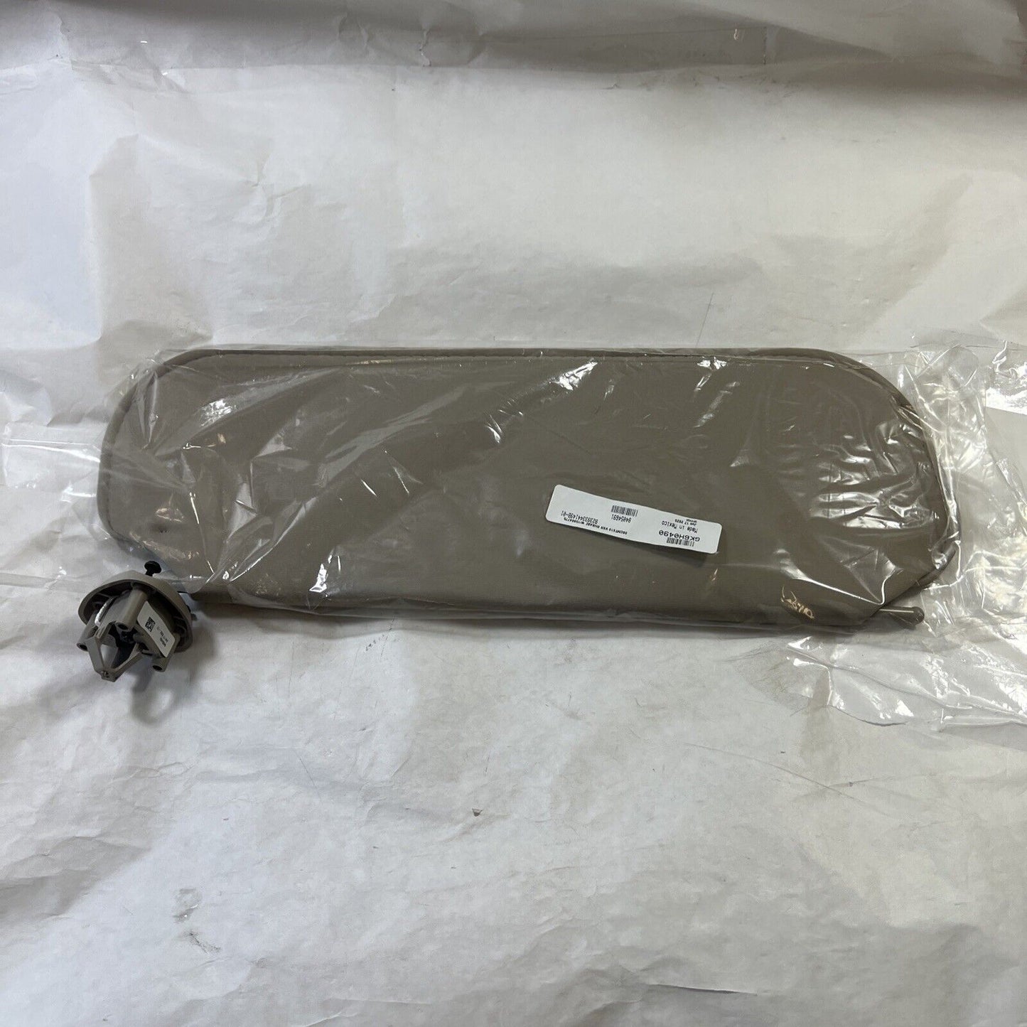 Genuine OEM GM Savana Express Right Passenger Side Sunvisor Sun Visor 84054691