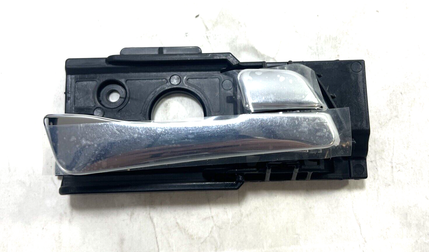 Genuine OEM Hyundai Accent Interior Door Handle Assembly 2011-2014 826201R010CR