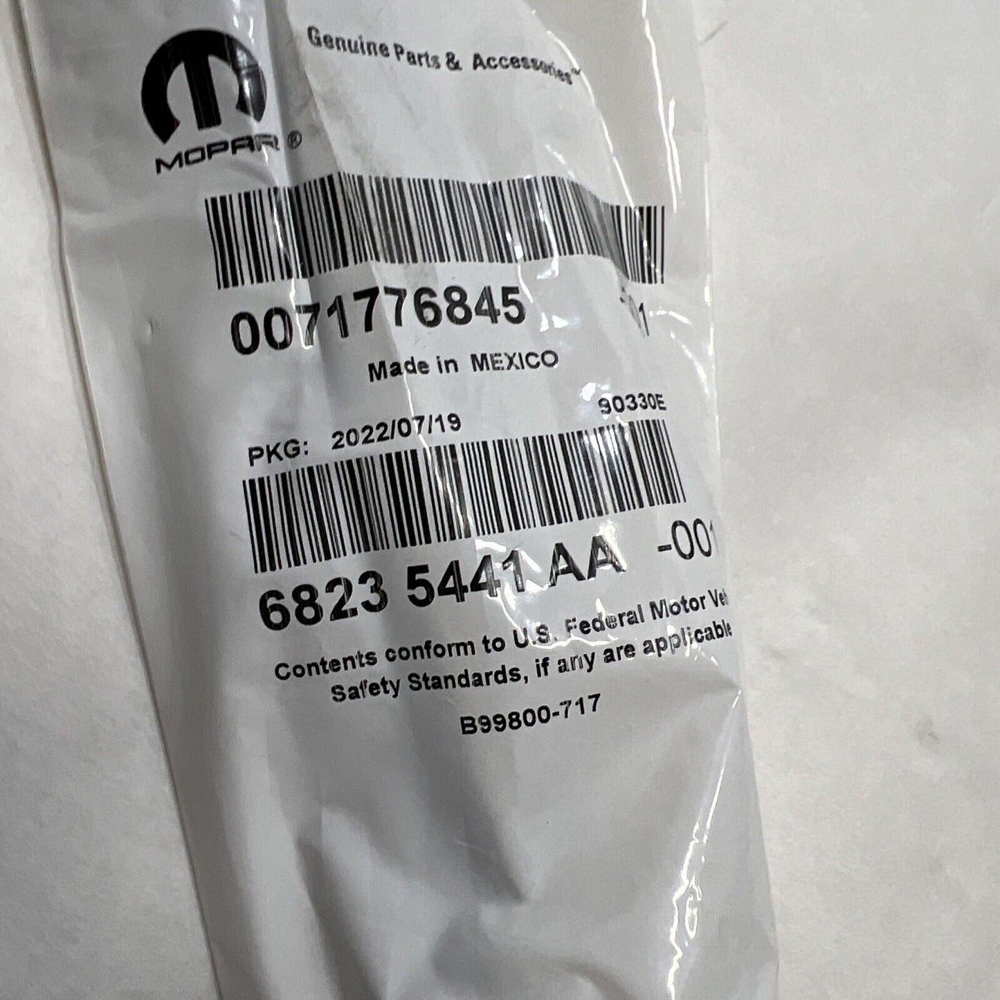 New OEM Genuine Mopar Journey 2014-2020 Front Wiper Blade 68235441AA