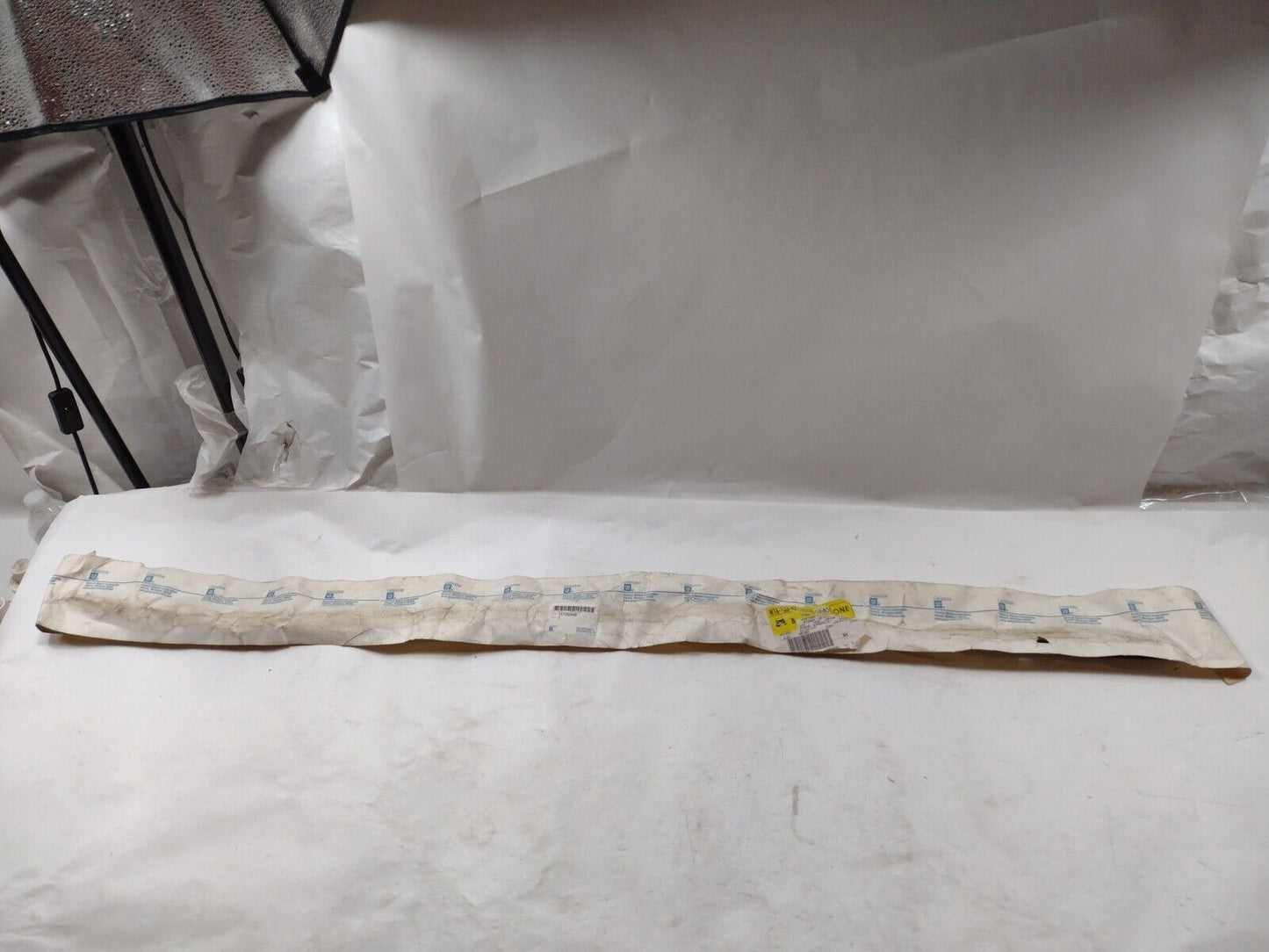 New Genuine OEM GM Chevy Blazer Molding 1994-2005 15726940