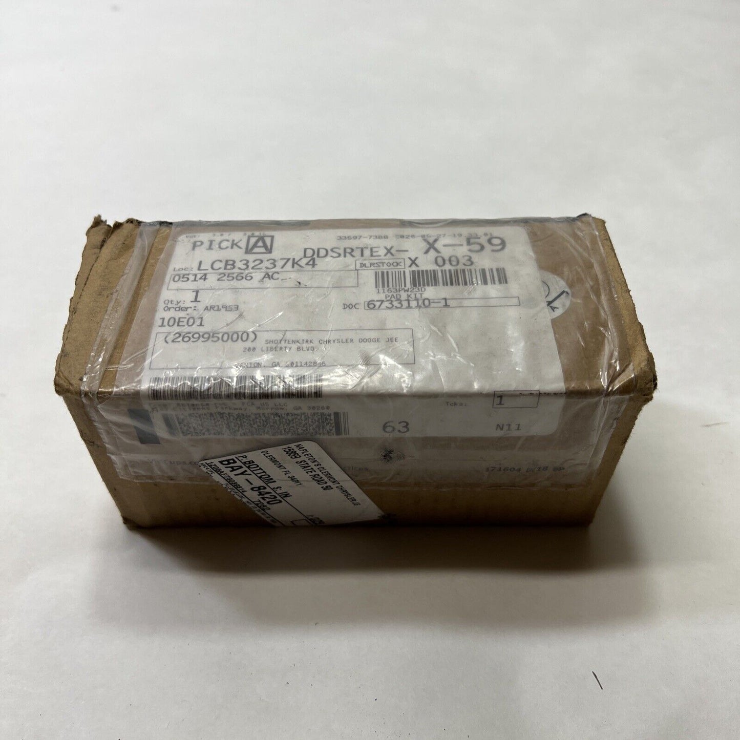 New OEM Mopar Challenger Charger Rear Brake Pads Dodge 2005-18 5142566AC