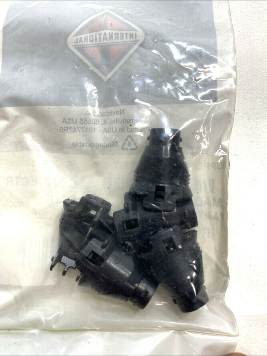 New OEM International Navistar Connector 3535379C1