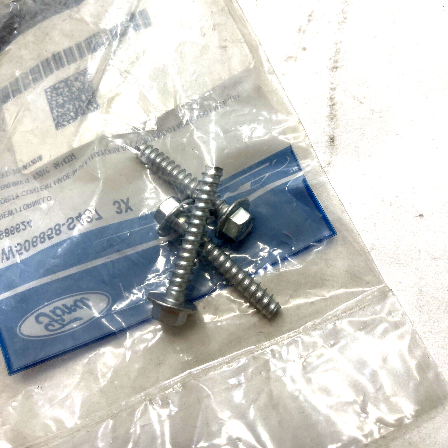 New OEM Genuine Ford SSV Plug-In Hybrid 2013-2020 Trunk Lid Screw W506858S437