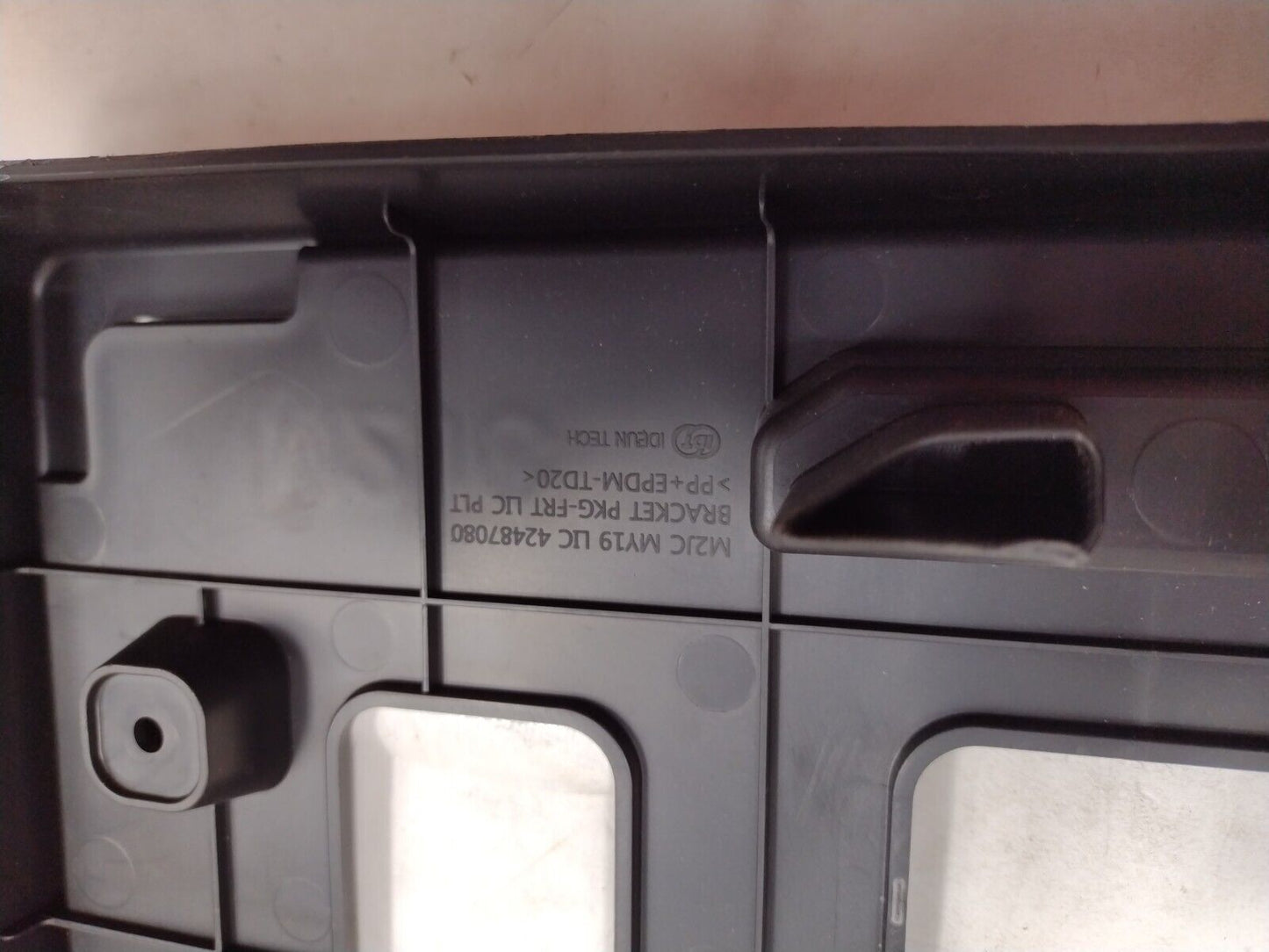 GM Genuine Parts 42487081 License Plate Bracket