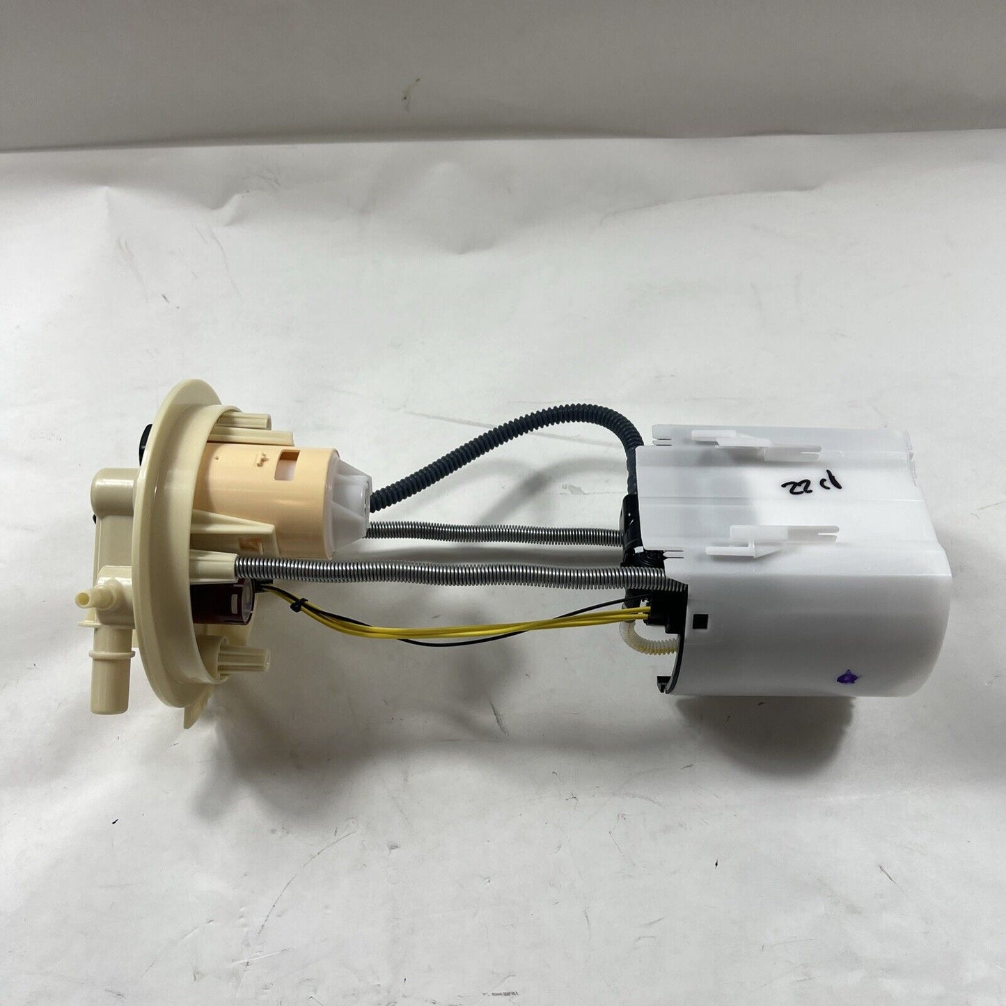 Genuine OEM GM Chevrolet Silverado 1500 Fuel Pump 2020-2024 85522713