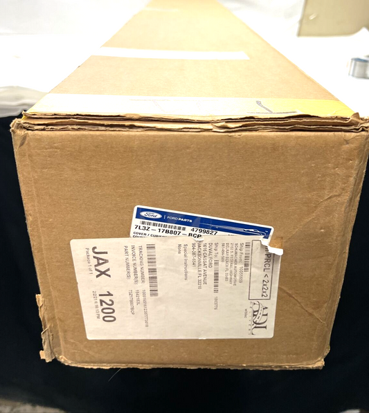 New OEM Genuine Ford Rear Bumper Top Step Pad Cover 7L3Z17B807BCP