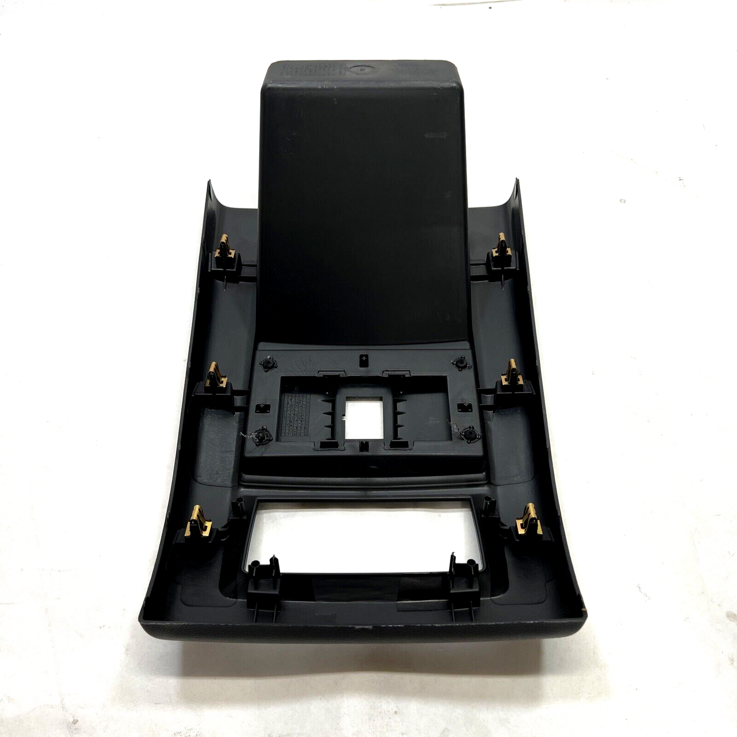 New OEM Genuine GM Chevrolet Traverse 2018-2021 Rear Panel Assembly 84244891